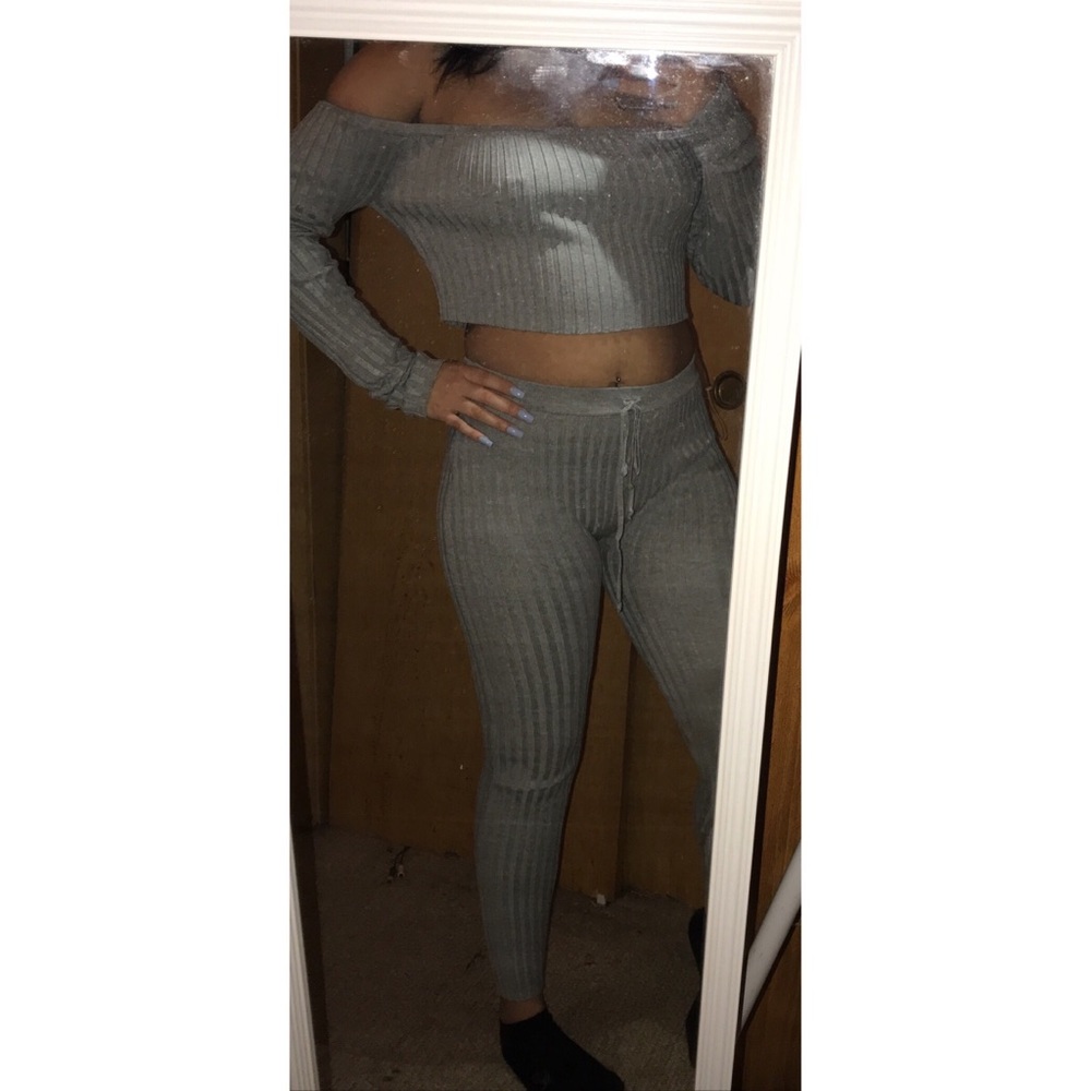 Knitted 2 piece set
